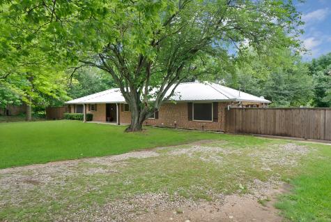 4270 Sir Lancelot Circle Midlothian TX 76065