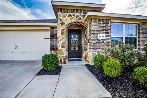 2316 Julia Lane Forney TX 75126
