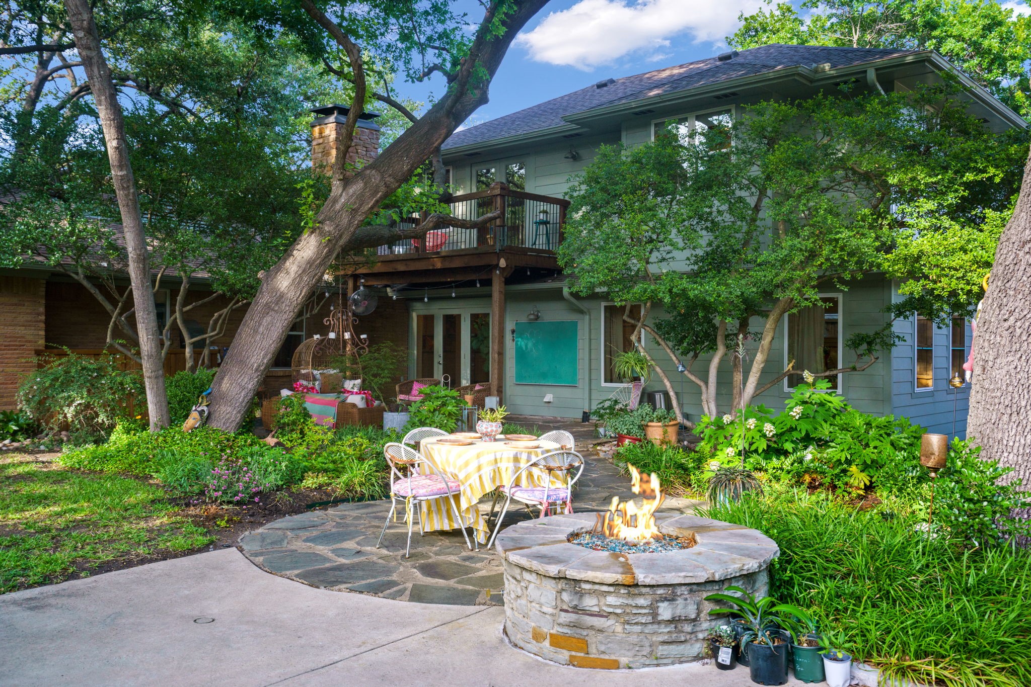 911 Saint Lukes Drive Richardson TX 75080