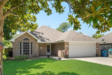 104 E North Street Aubrey TX 76227
