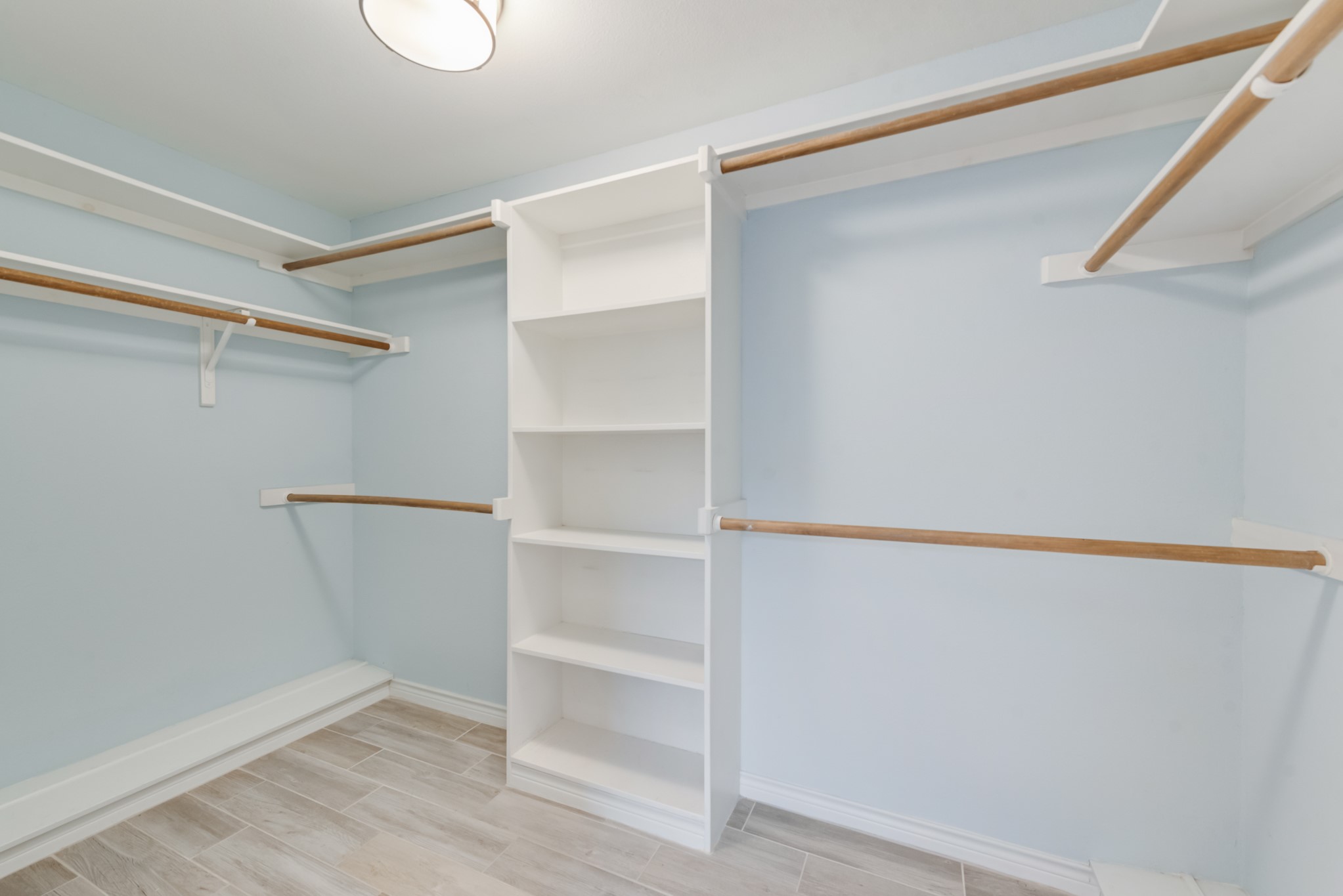 907 Sunpoint Circle Rockwall TX 75087