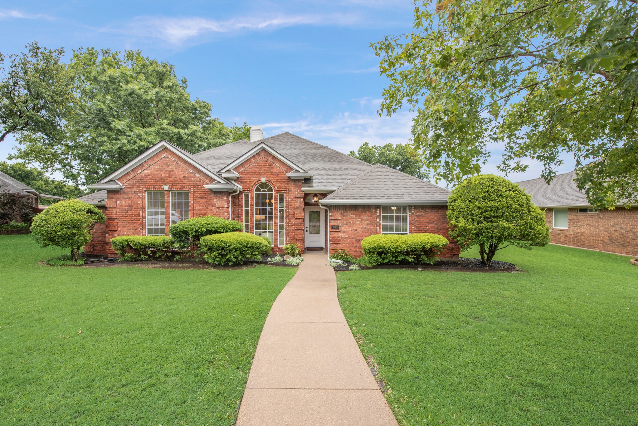 907 Sunpoint Circle Rockwall TX 75087