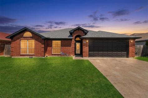 2106 Hickory Wood Trail Arlington TX 76018