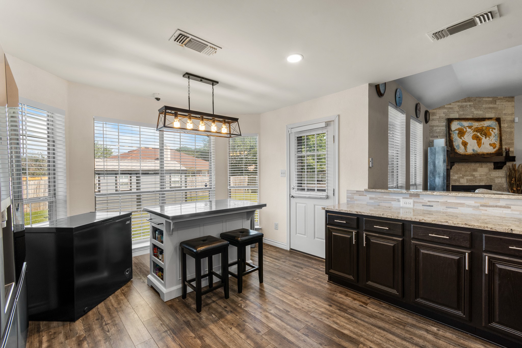 2106 Hickory Wood Trail Arlington TX 76018