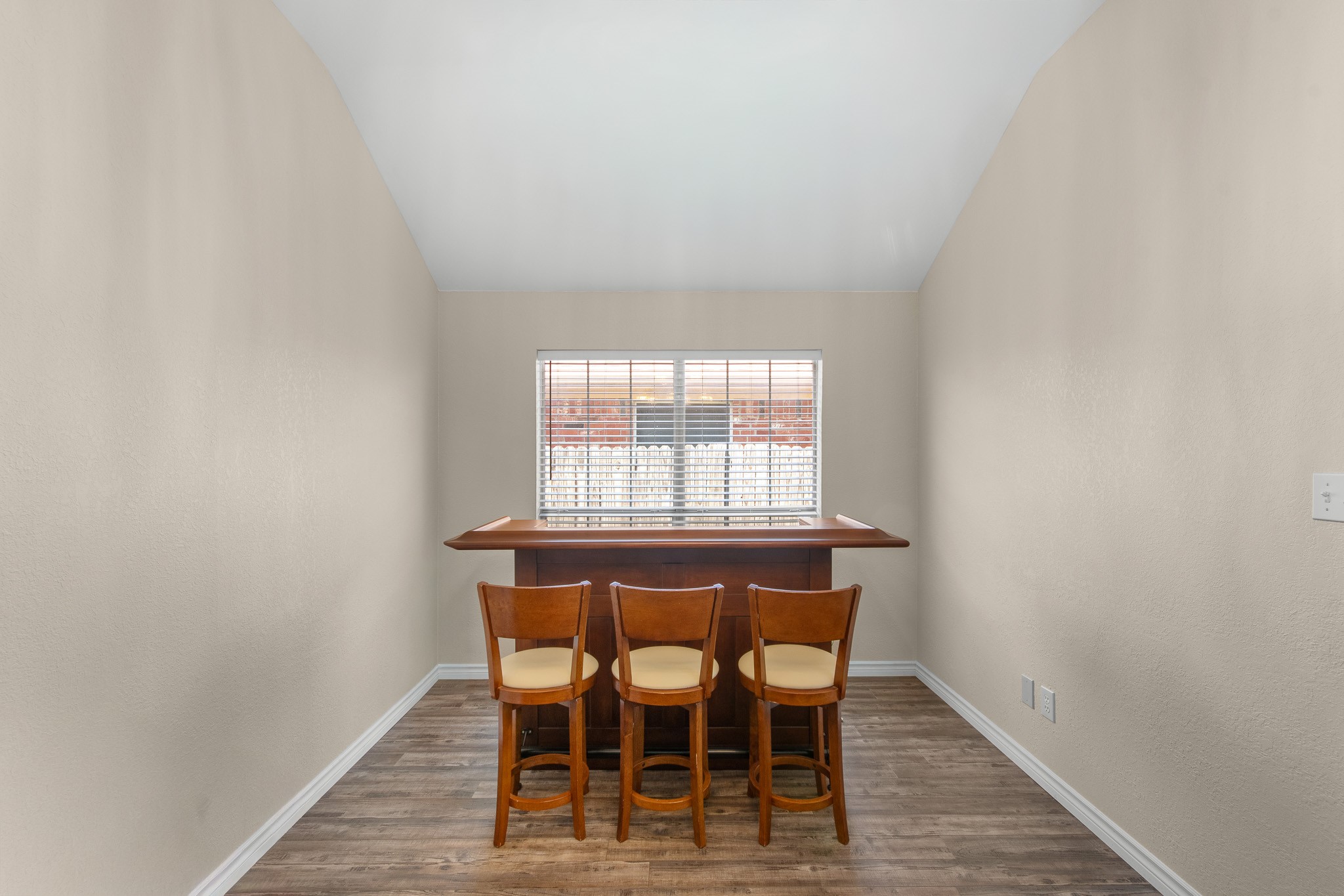 2106 Hickory Wood Trail Arlington TX 76018