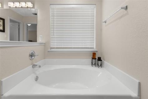 2106 Hickory Wood Trail Arlington TX 76018