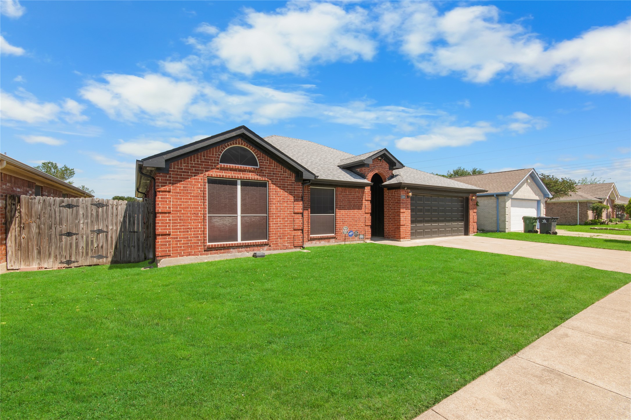 2106 Hickory Wood Trail Arlington TX 76018