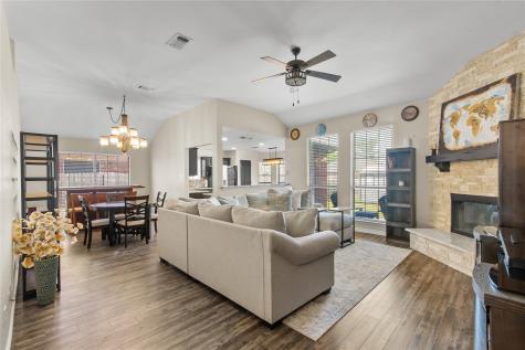 2106 Hickory Wood Trail Arlington TX 76018