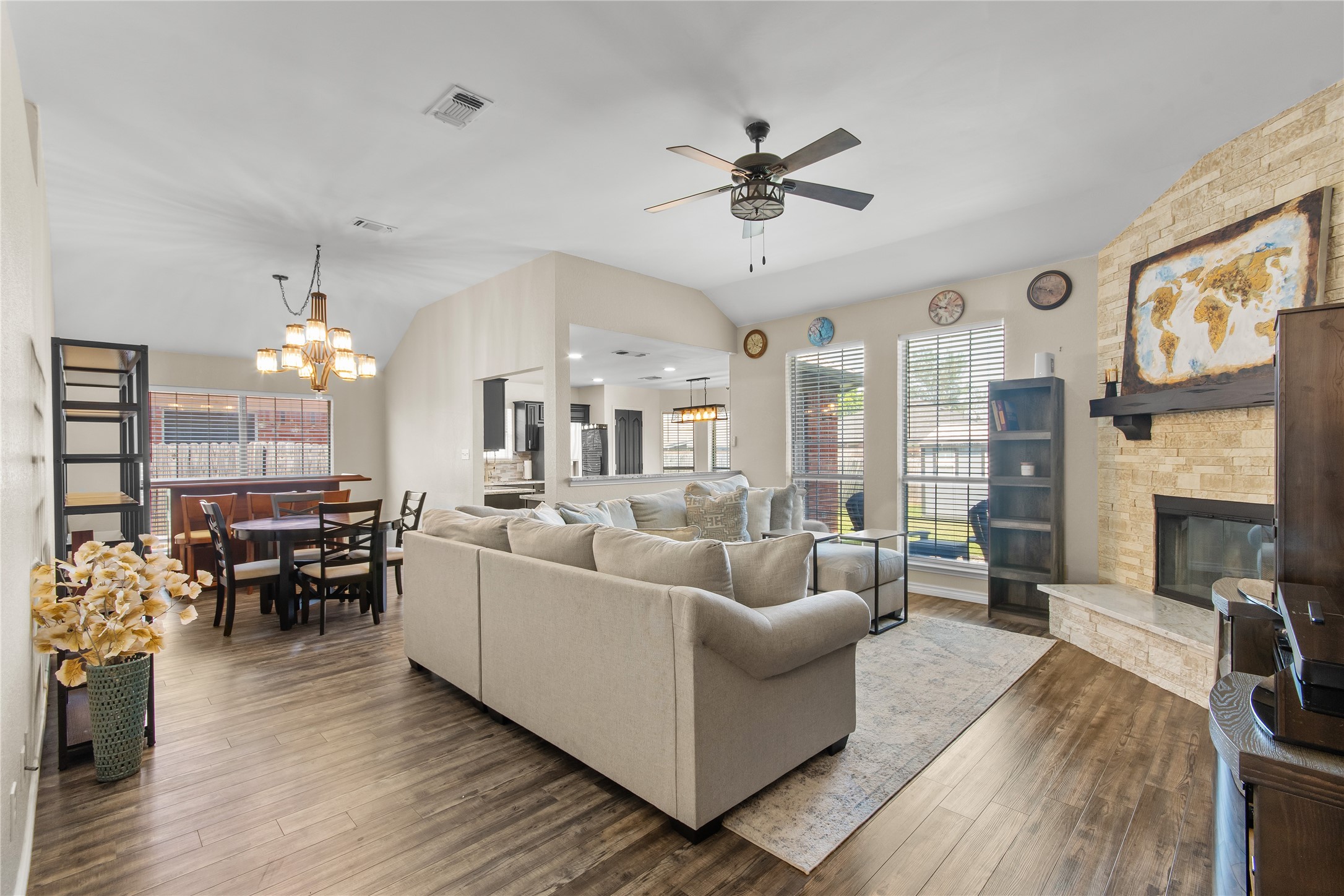 2106 Hickory Wood Trail Arlington TX 76018