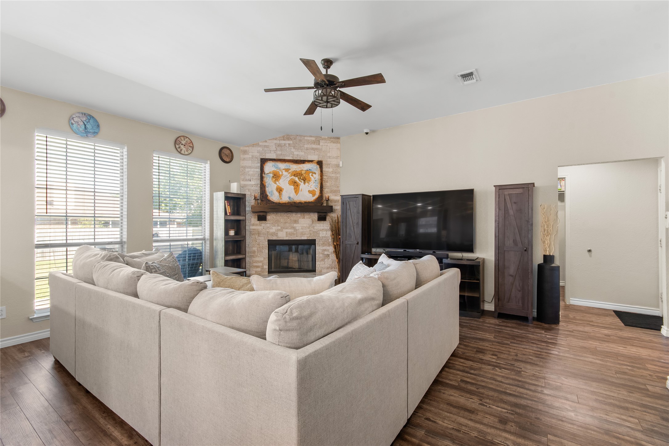 2106 Hickory Wood Trail Arlington TX 76018