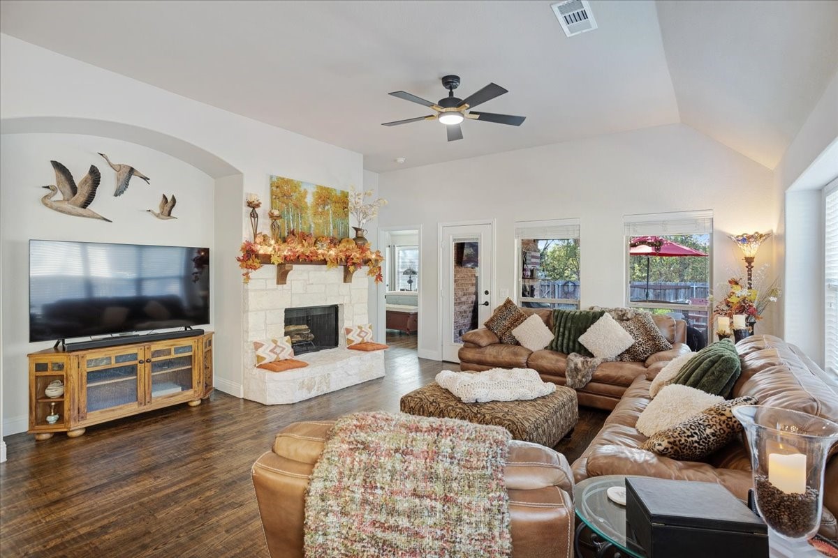 1704 Southridge Drive Van Alstyne TX 75495