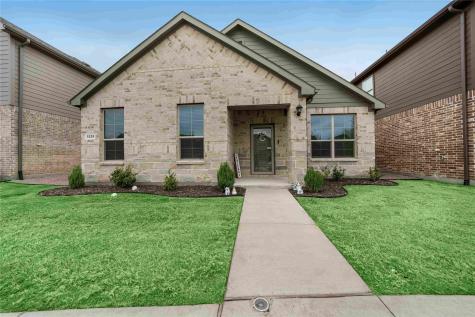 5225 Heritage Street Haltom City TX 76117