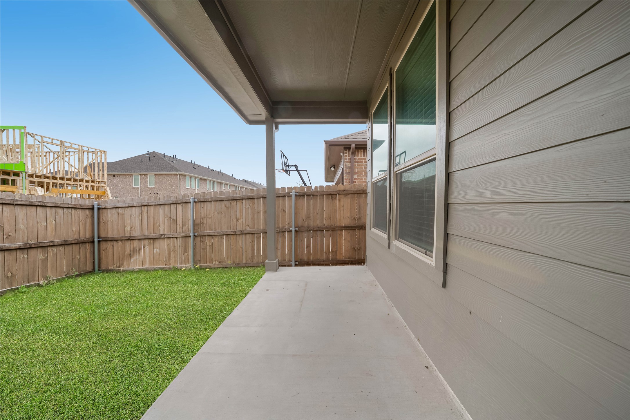 5225 Heritage Street Haltom City TX 76117