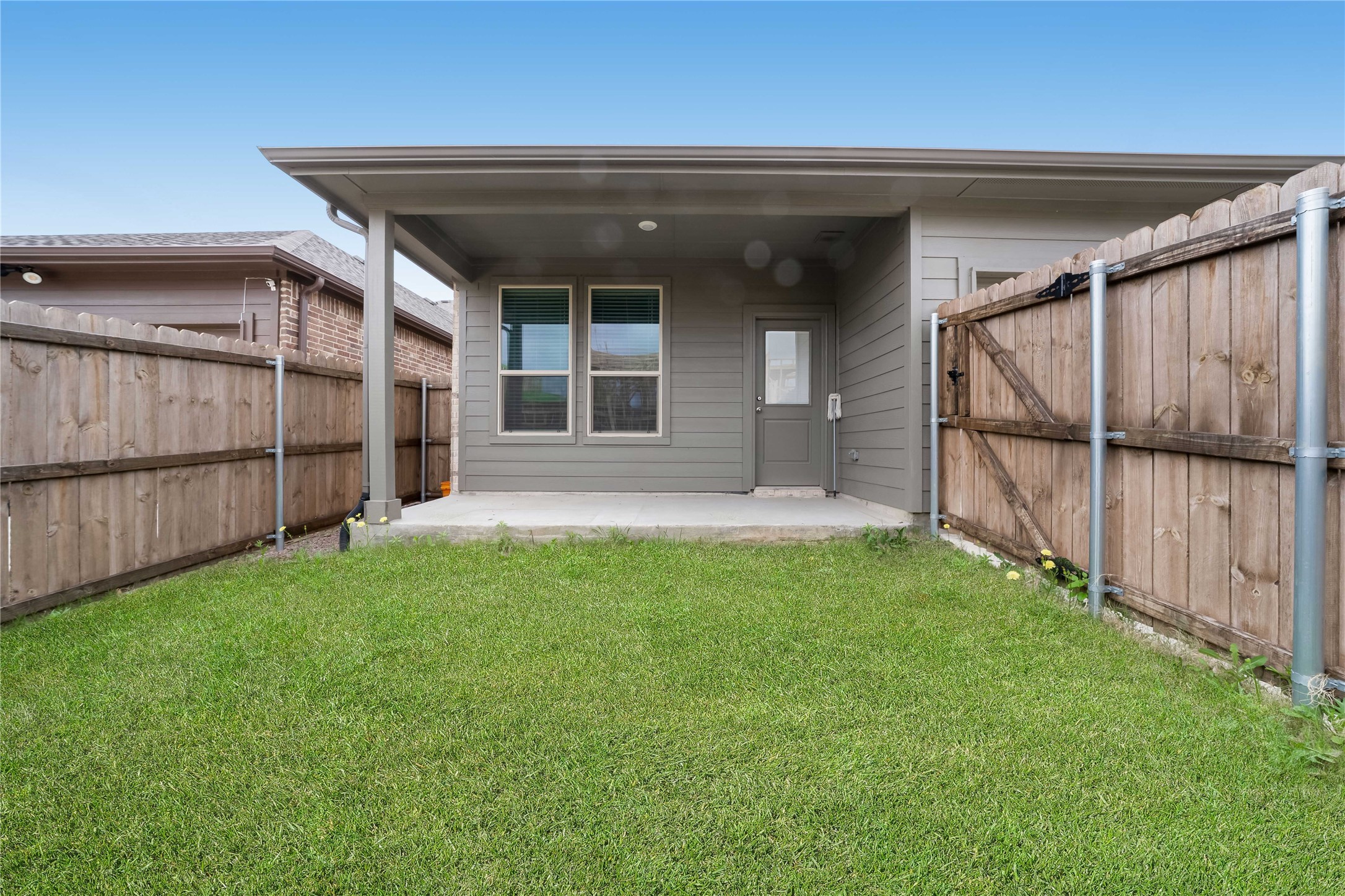5225 Heritage Street Haltom City TX 76117