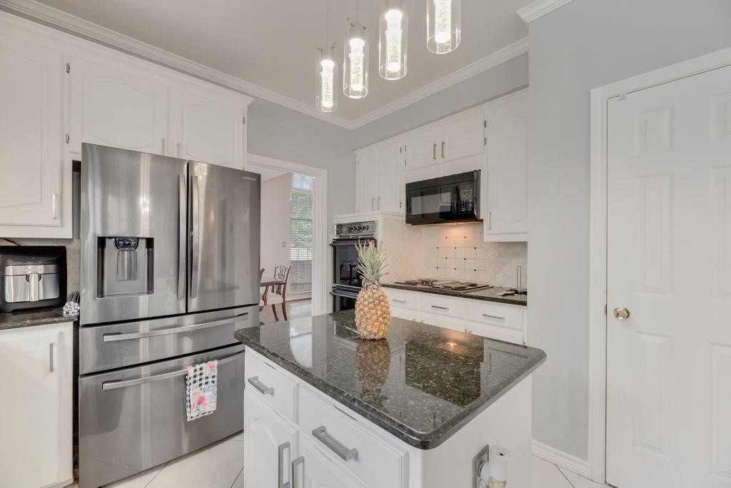2805 Pine View Drive Grapevine TX 76051