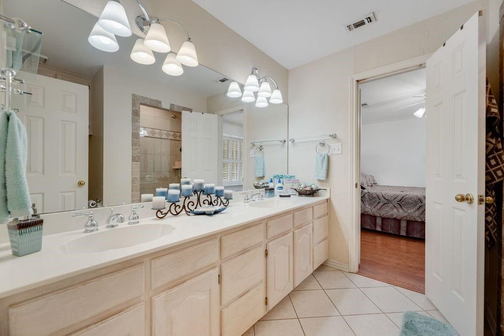 2805 Pine View Drive Grapevine TX 76051