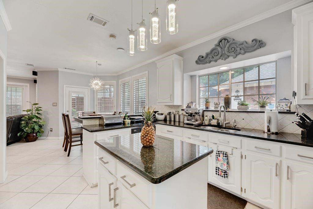 2805 Pine View Drive Grapevine TX 76051