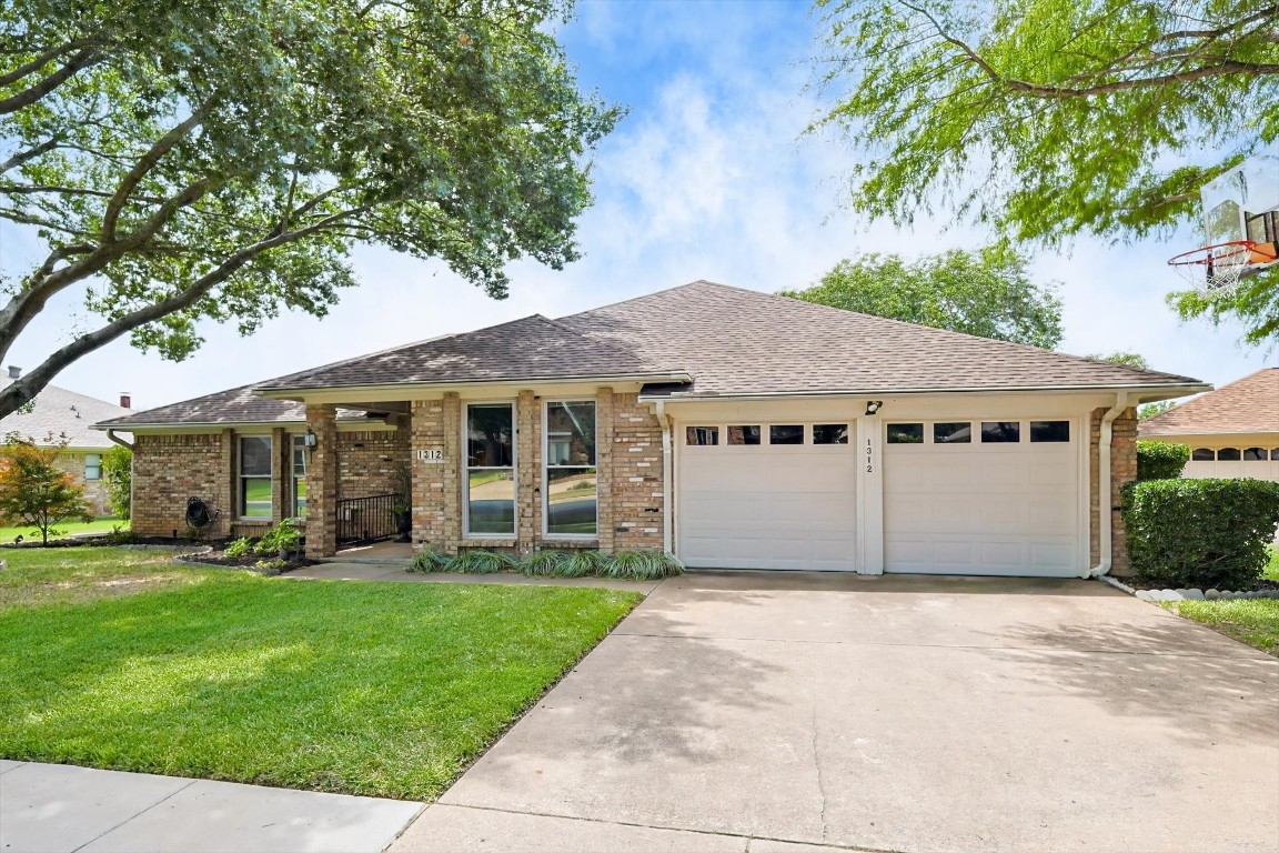 1312 Woodvale Drive Bedford TX 76021