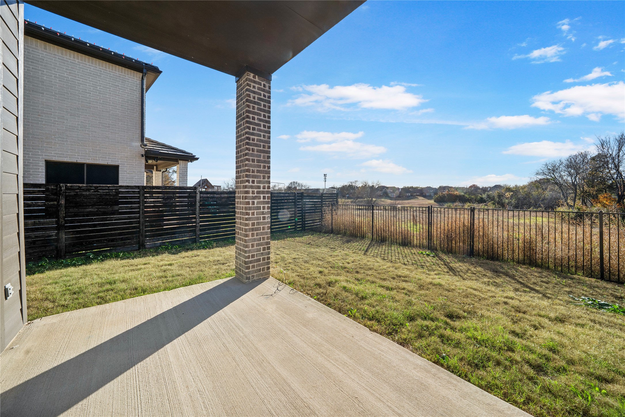 2117 Oak Haven Court Garland TX 75044