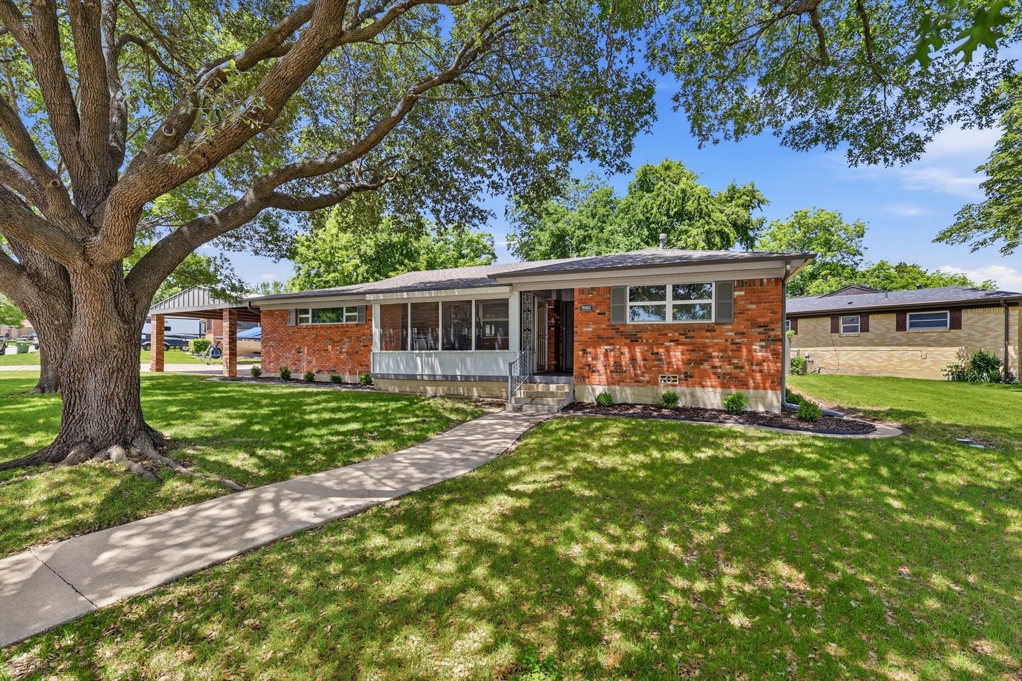 5921 Circular Drive North Richland Hills TX 76117