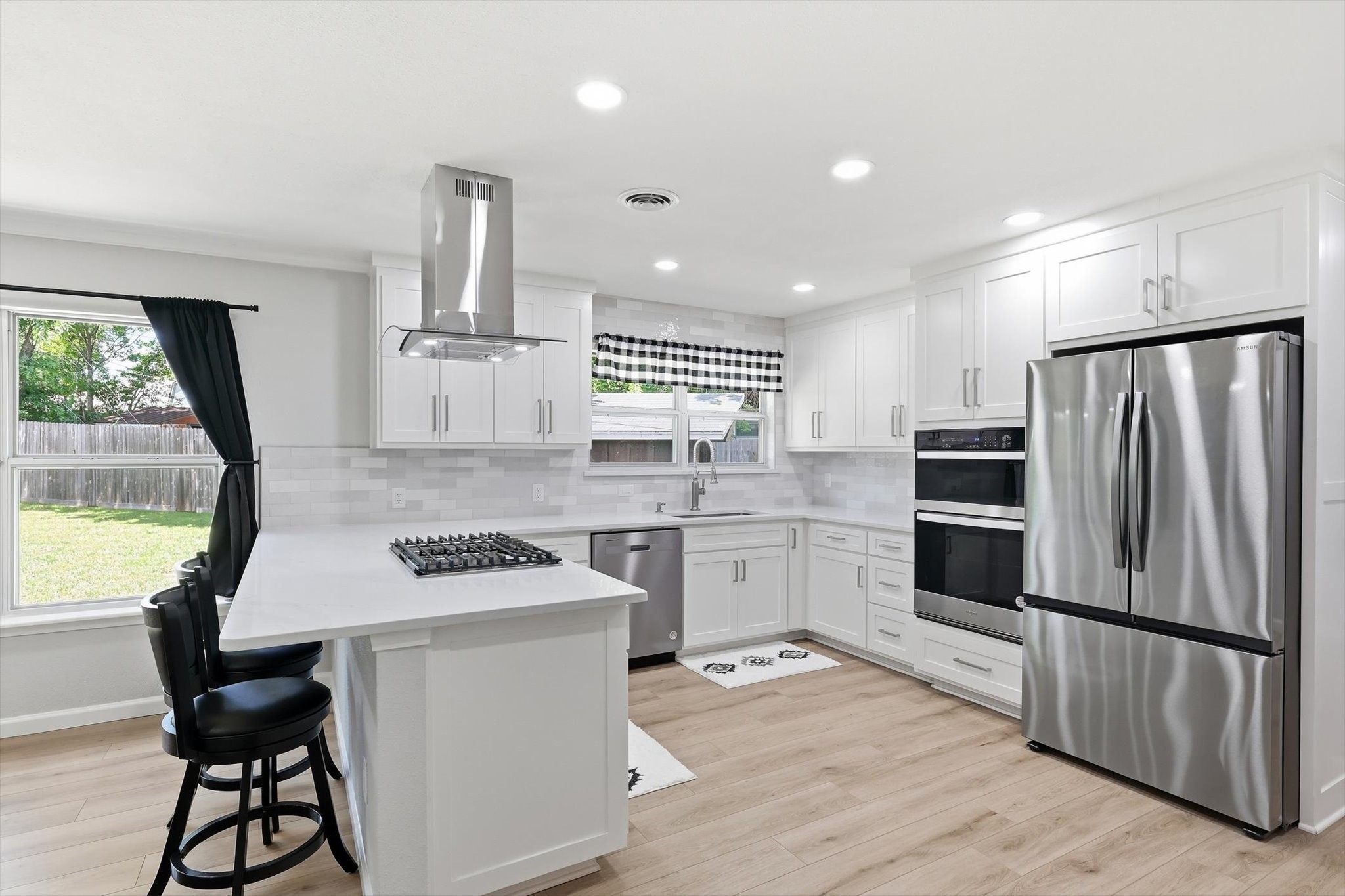 5921 Circular Drive North Richland Hills TX 76117