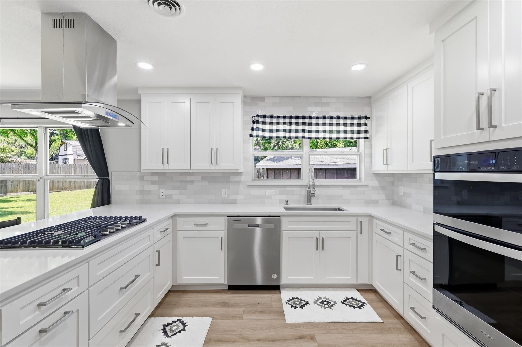 5921 Circular Drive North Richland Hills TX 76117