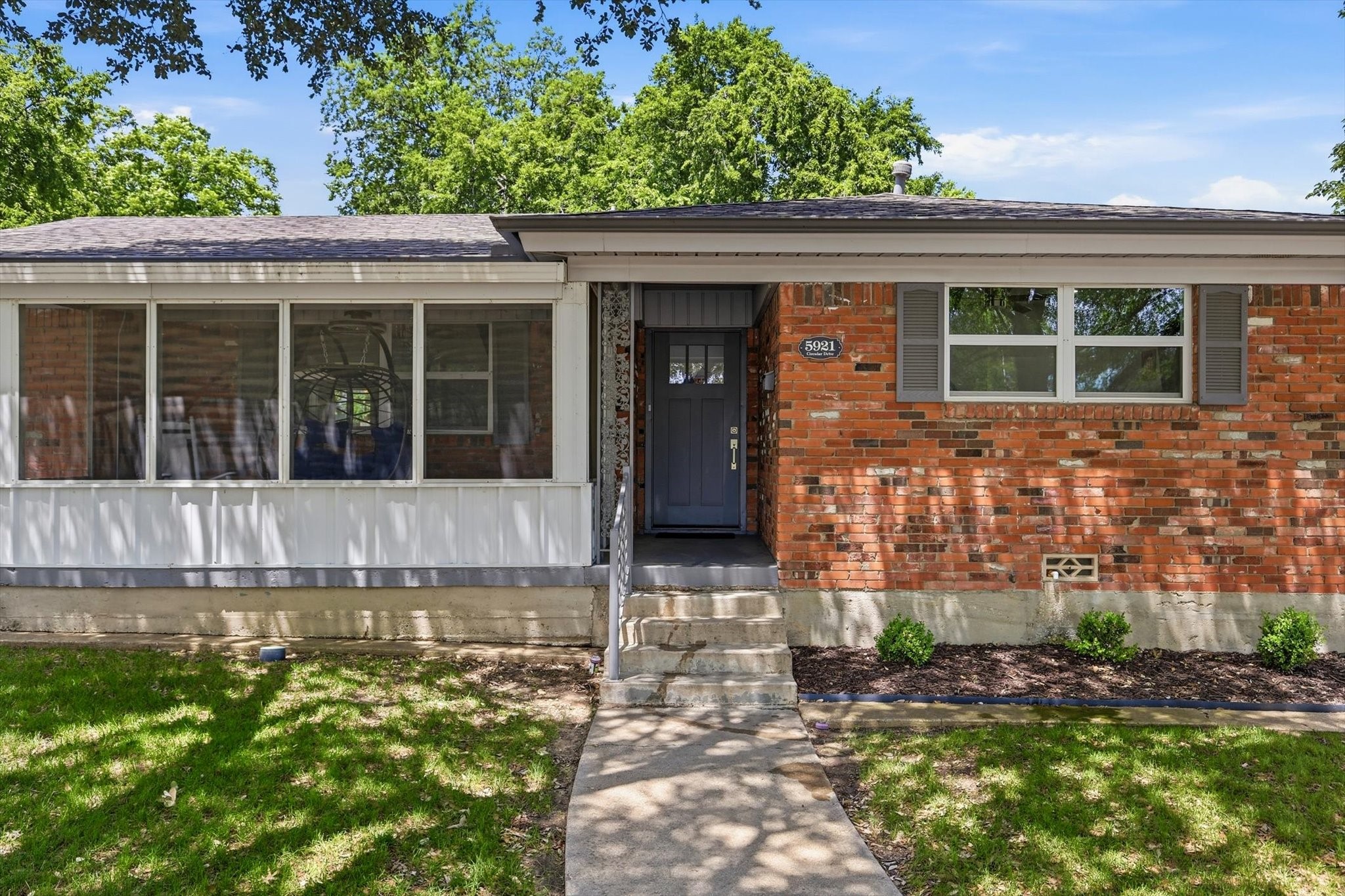 5921 Circular Drive North Richland Hills TX 76117