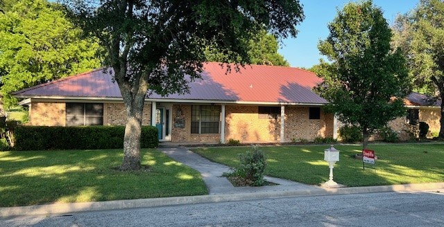 618 N Sycamore Street Muenster TX 76252