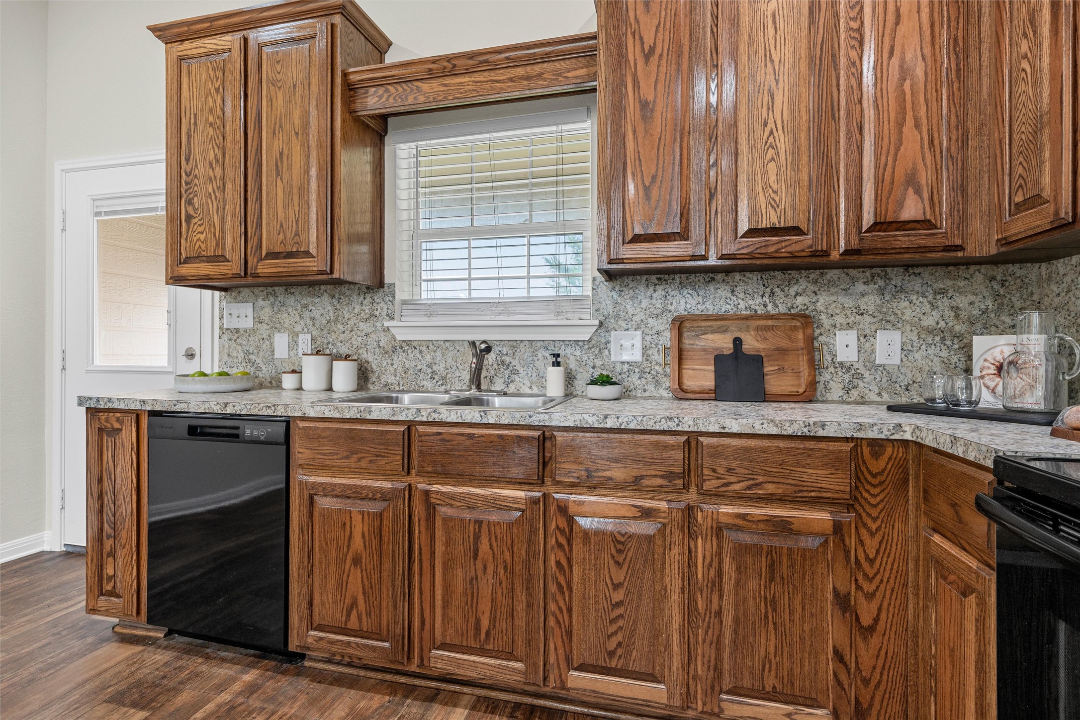 204 Hawk Ridge Lacy Lakeview TX 76705