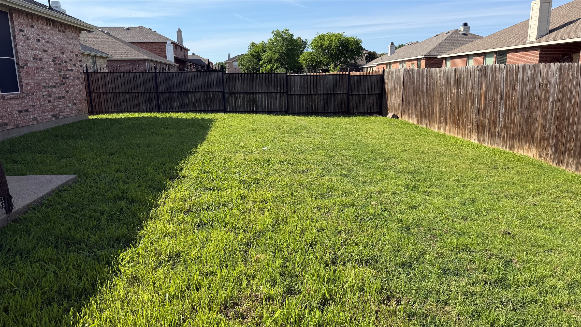 8221 Atherton Street Arlington TX 76002