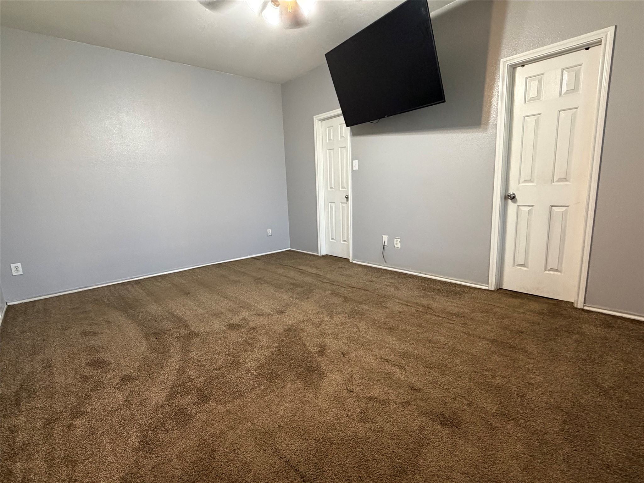 8221 Atherton Street Arlington TX 76002