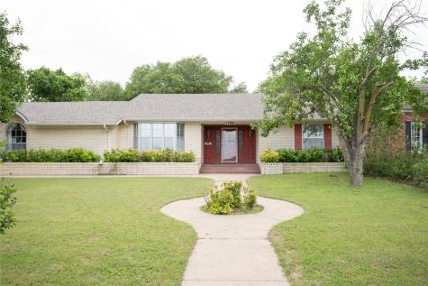 1106 E Franklin Street Hillsboro TX 76645