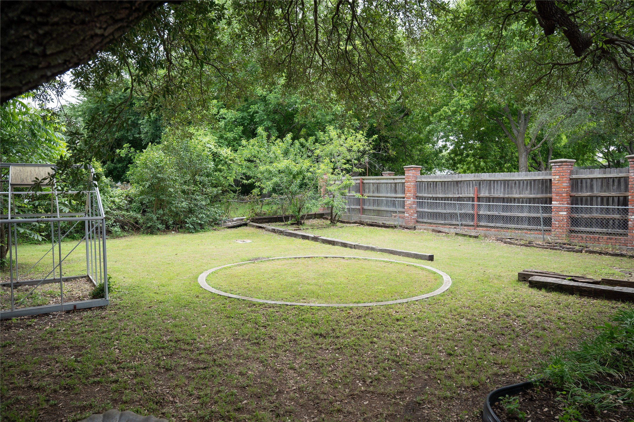 1106 E Franklin Street Hillsboro TX 76645