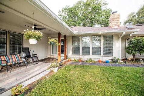 1401/1403 S Pine Street Brady TX 76825