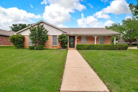 4053 Glenbrook Drive Arlington TX 76015