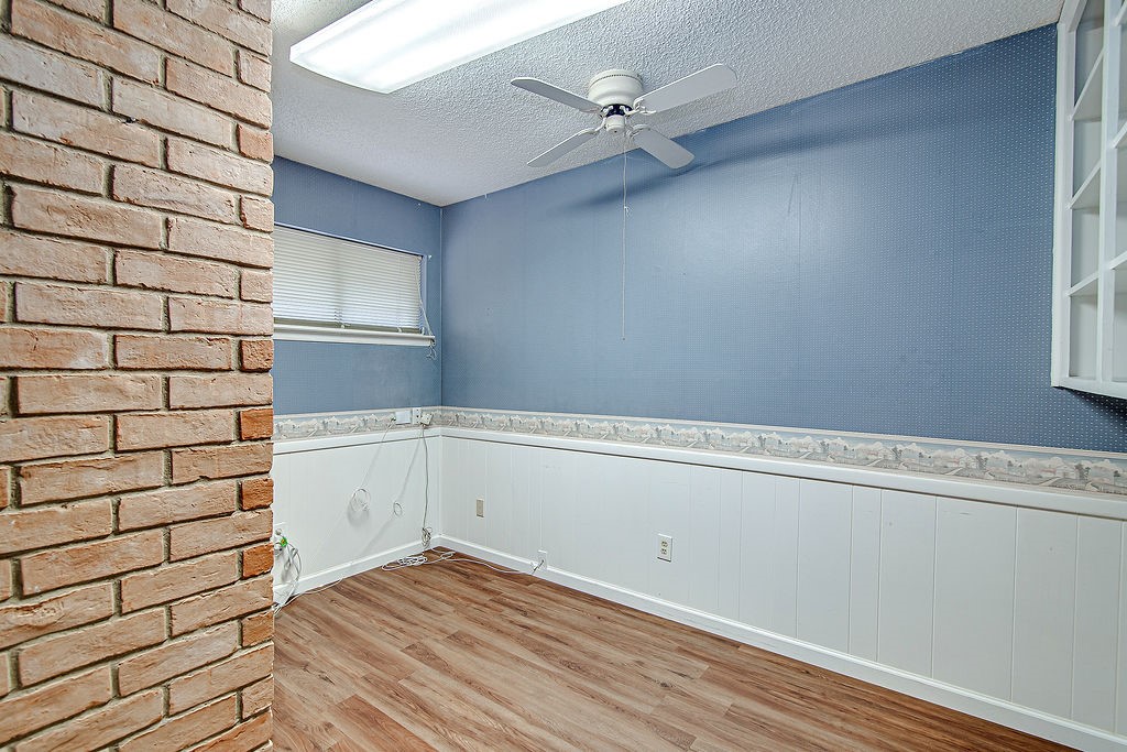 4053 Glenbrook Drive Arlington TX 76015