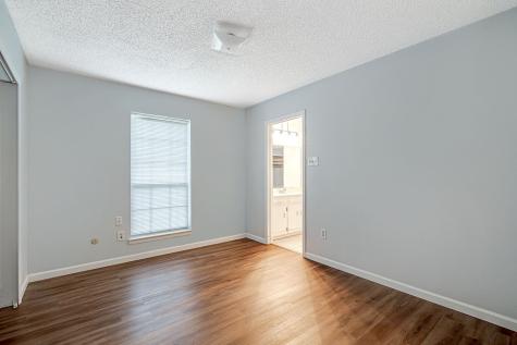 4053 Glenbrook Drive Arlington TX 76015