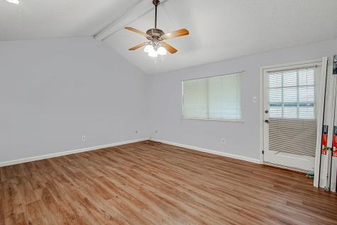 4053 Glenbrook Drive Arlington TX 76015