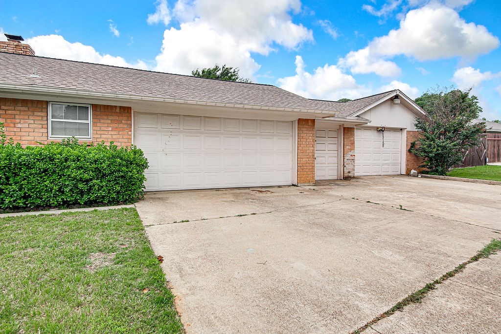 4053 Glenbrook Drive Arlington TX 76015