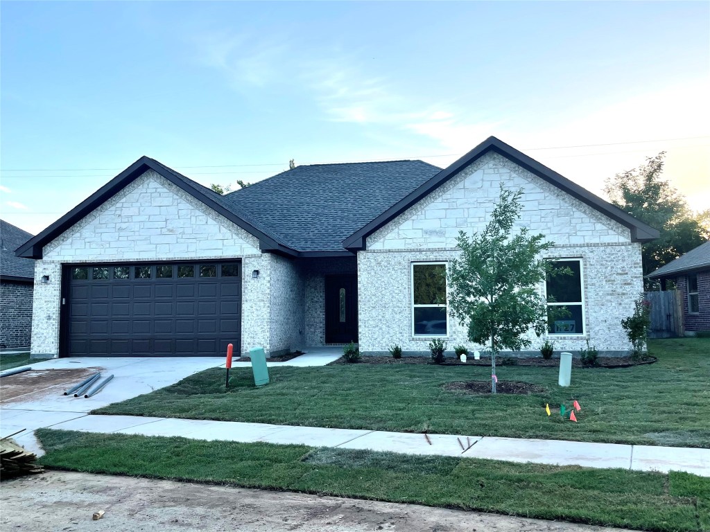 1127 Vintage Avenue Gainesville TX 76240