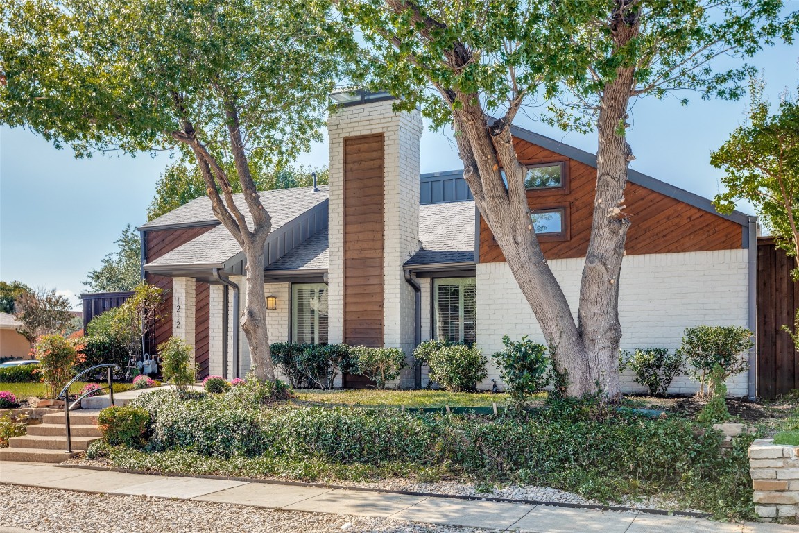 1212 Richland Oaks Drive Richardson TX 75081
