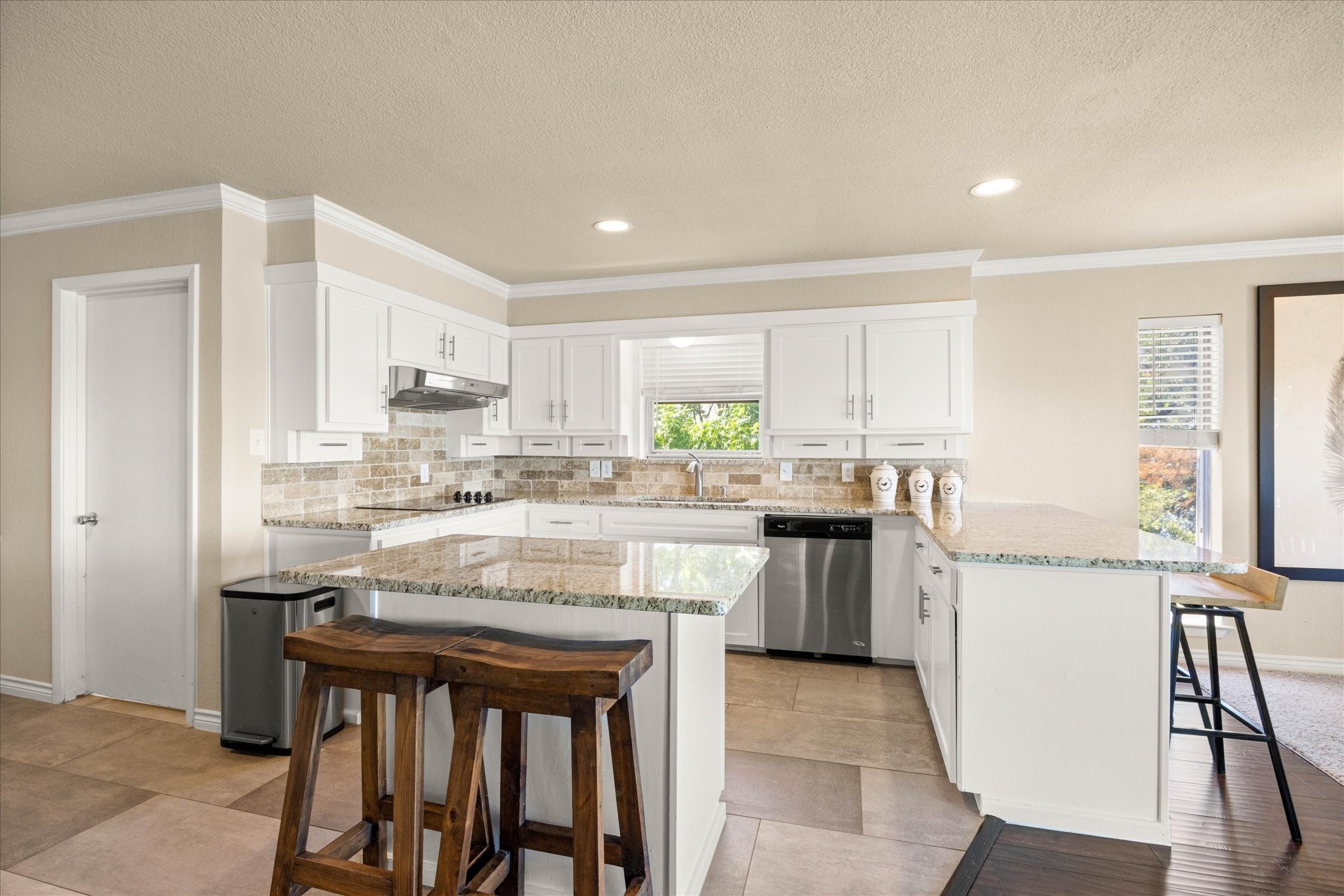 417 Peninsula Court Granbury TX 76048