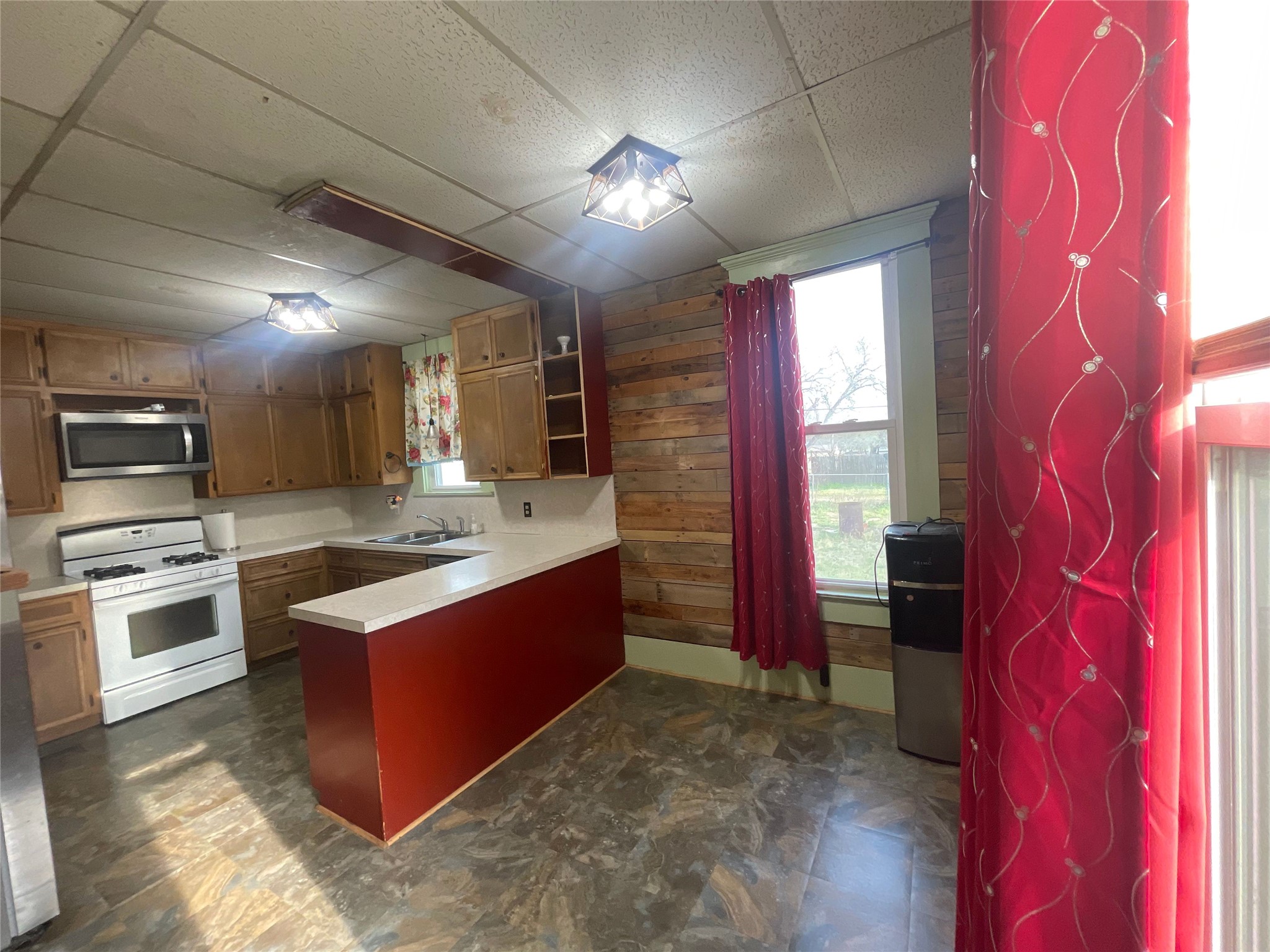 215 W Main Street Lometa TX 76853