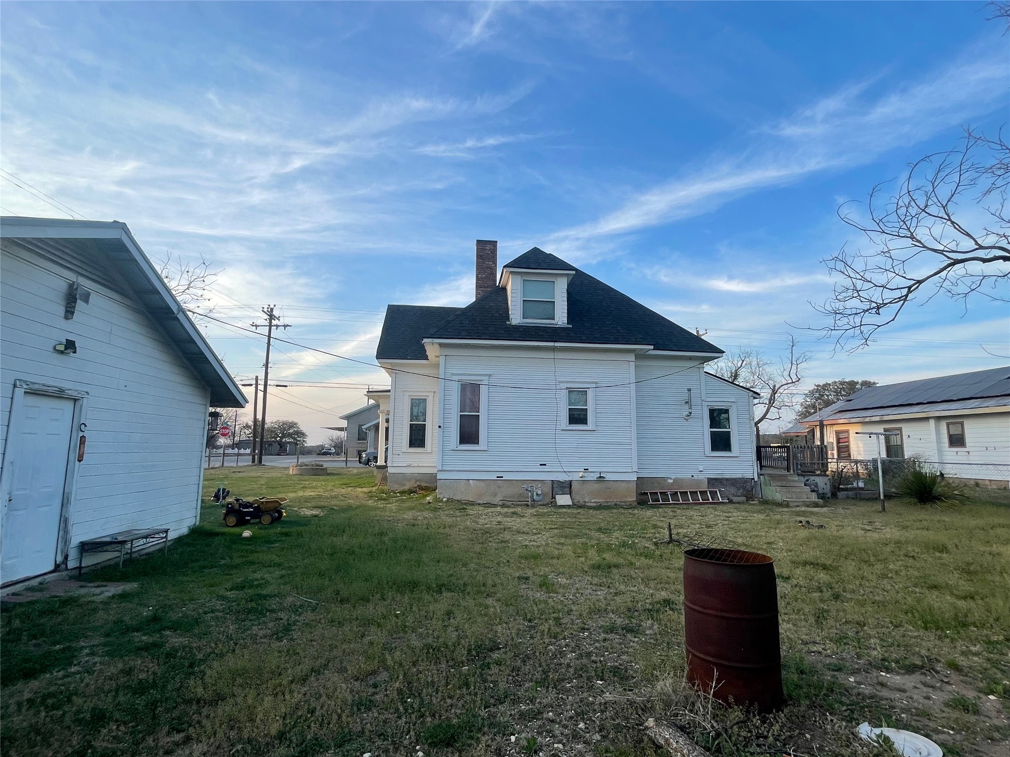 215 W Main Street Lometa TX 76853