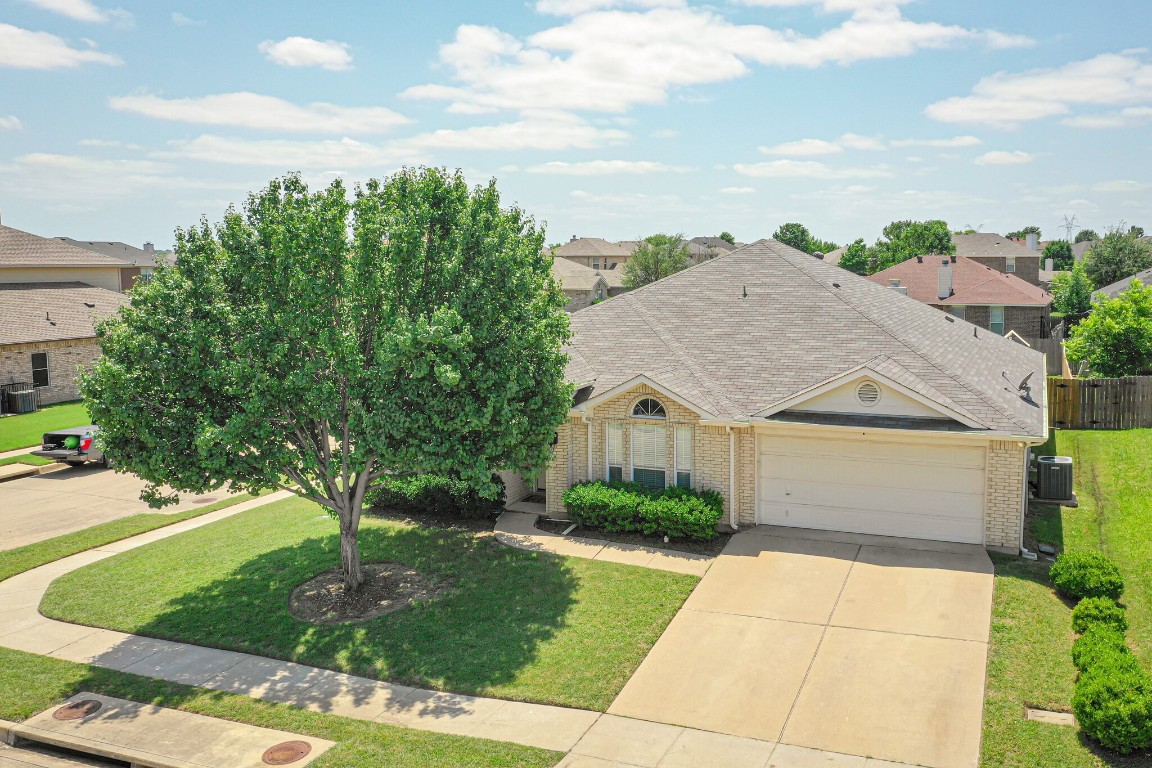 7002 Snowy Owl Street Arlington TX 76002