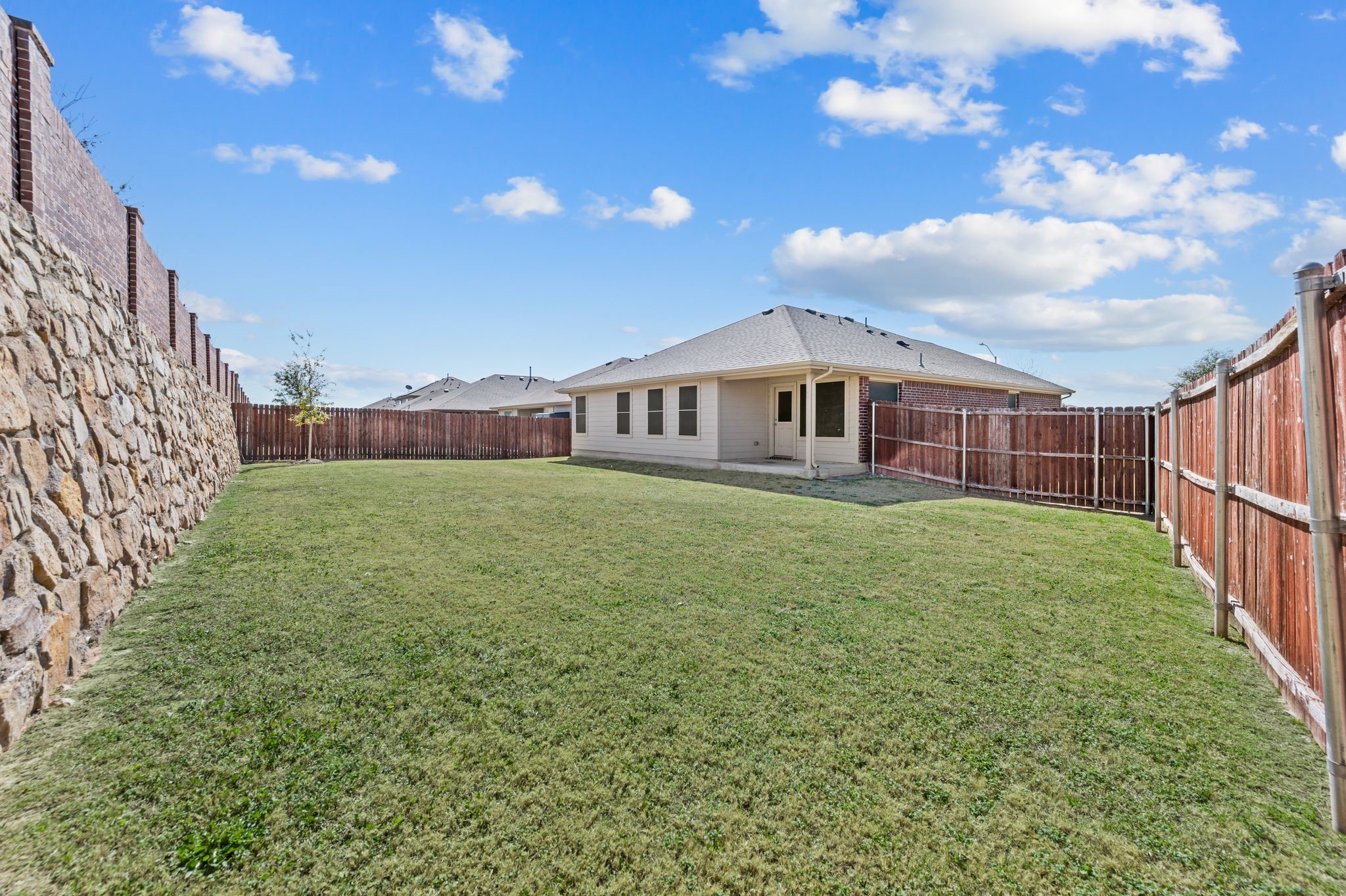 2105 Myrtle Beach Drive Fort Worth TX 76108