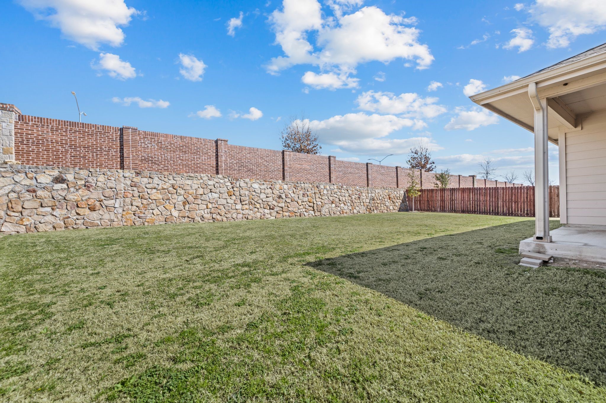 2105 Myrtle Beach Drive Fort Worth TX 76108