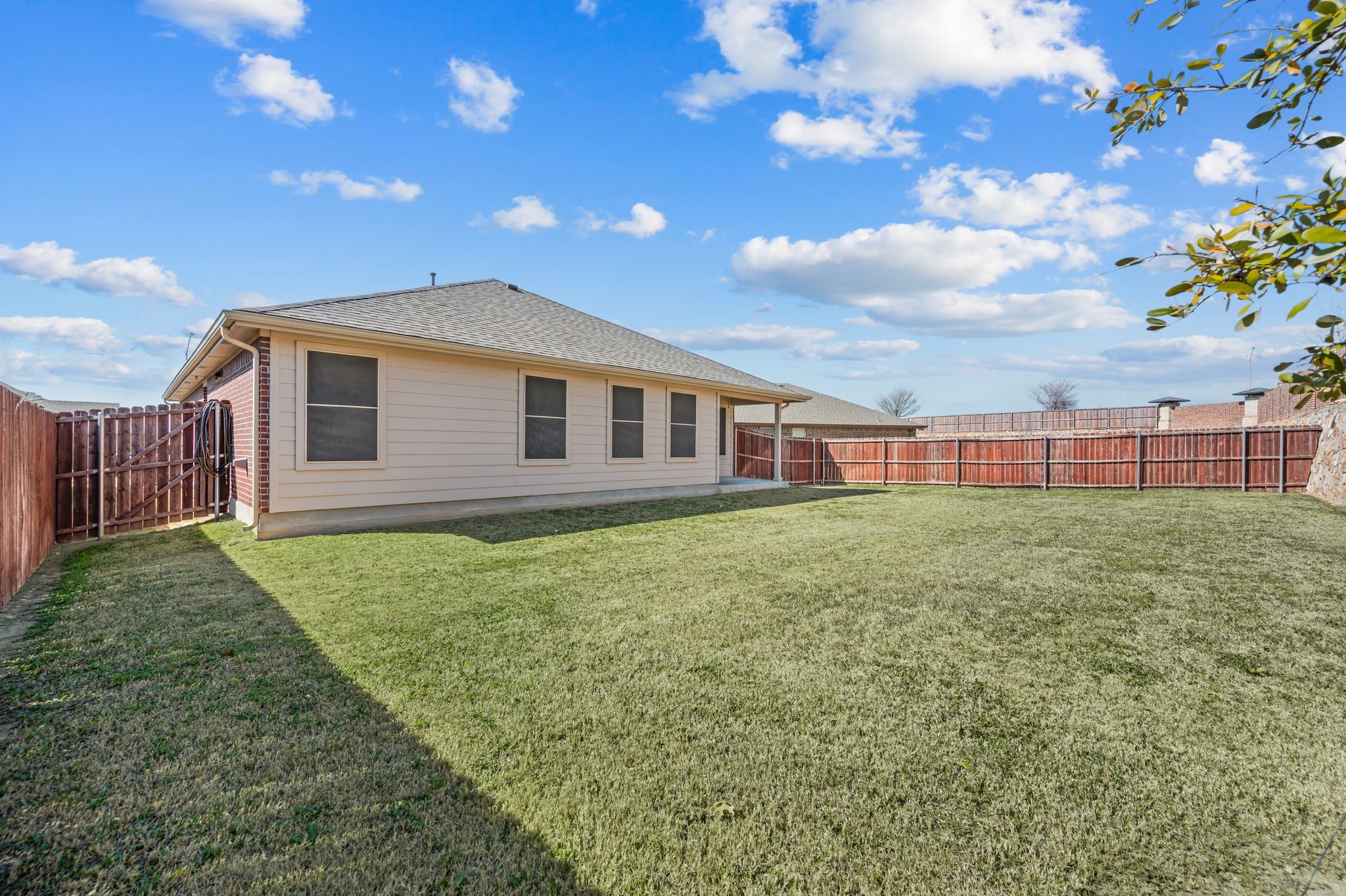 2105 Myrtle Beach Drive Fort Worth TX 76108