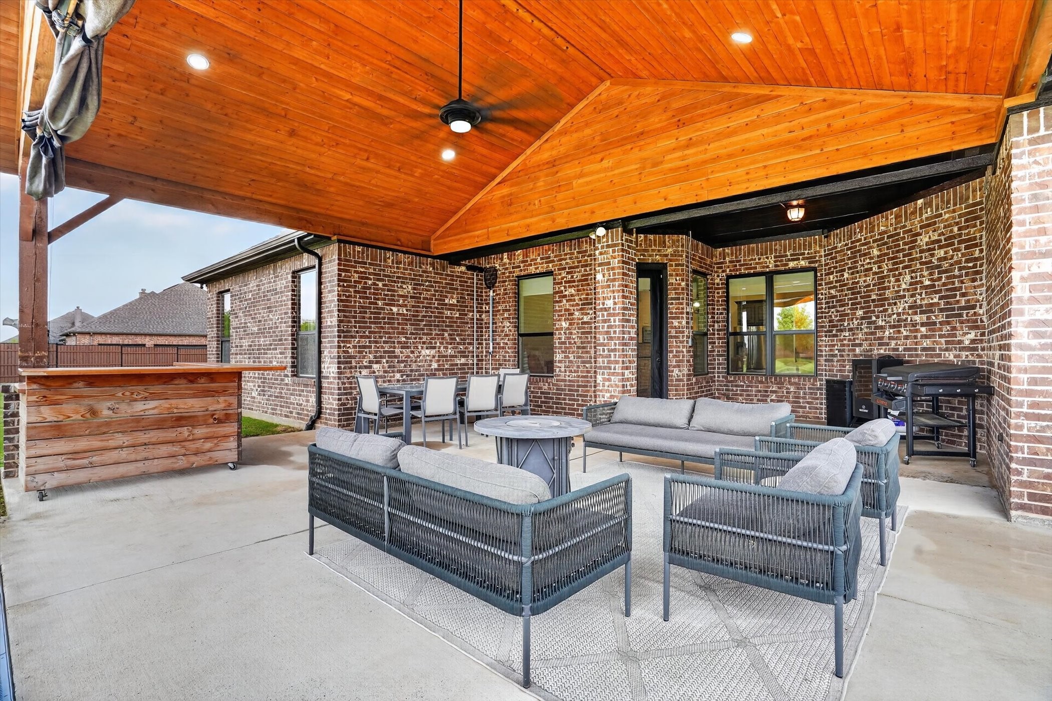 10917 Chriswood Drive Crowley TX 76036
