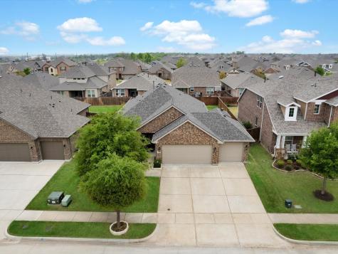1912 Drover Creek Road Aubrey TX 76227